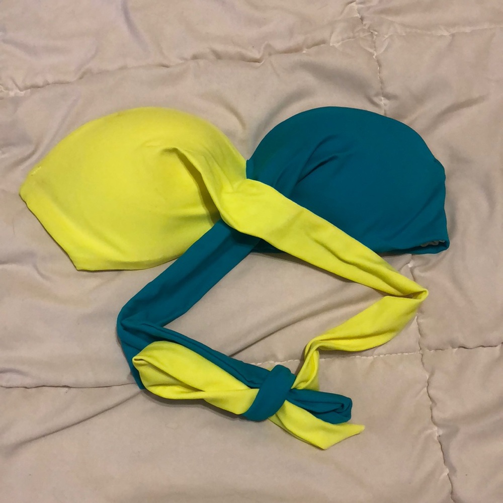Victoria’s Secret PINK strapless top